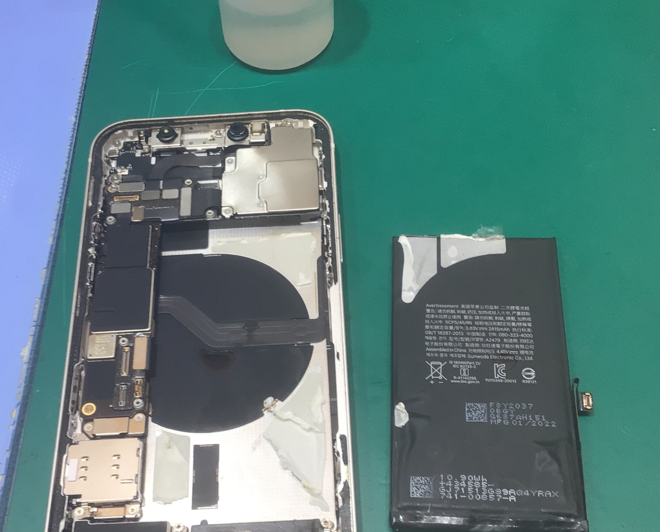 【イーアス高尾】iPhone12のバッテリー交換（データそのまま！）｜電池がすぐ減る症状を最短60分で改善